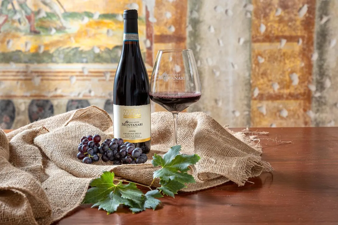 Фермерский дом Вилла Palazzo Montanari Art & Wine Relais Фумане Италия
