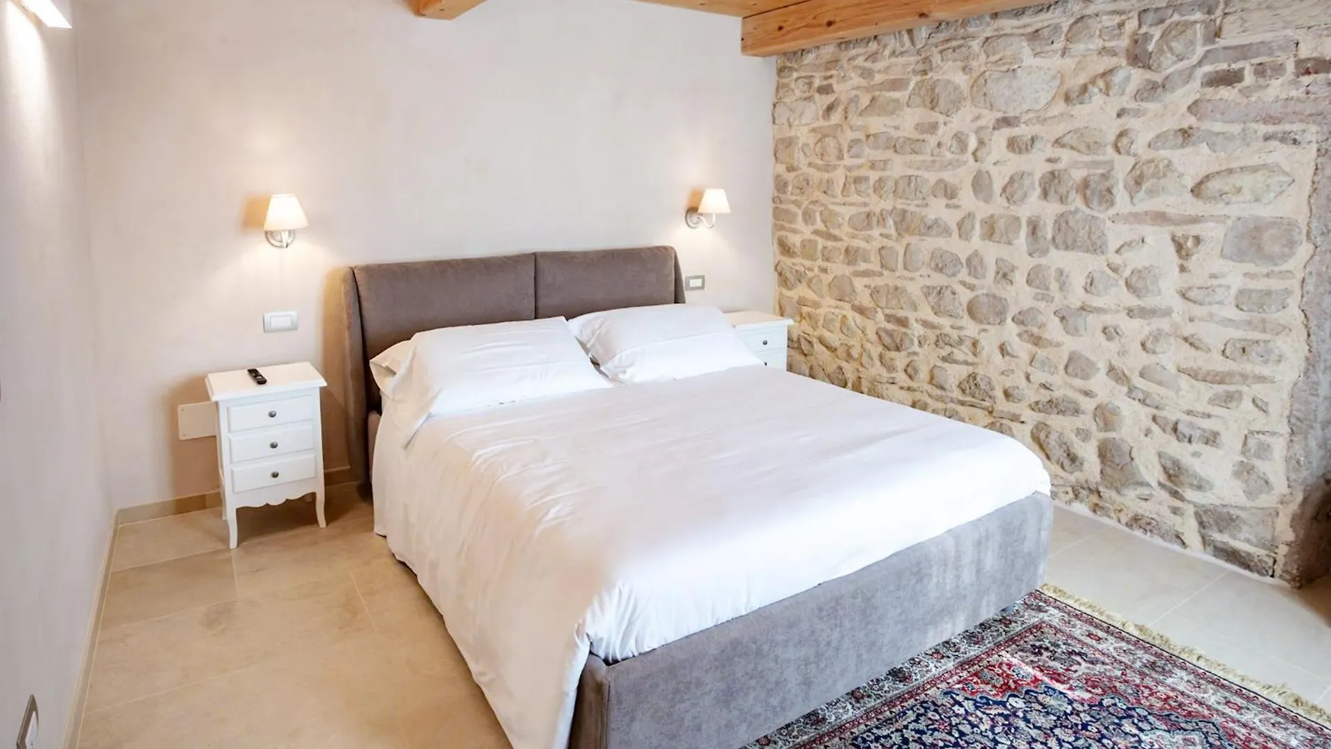Фермерский дом Вилла Palazzo Montanari Art & Wine Relais Фумане